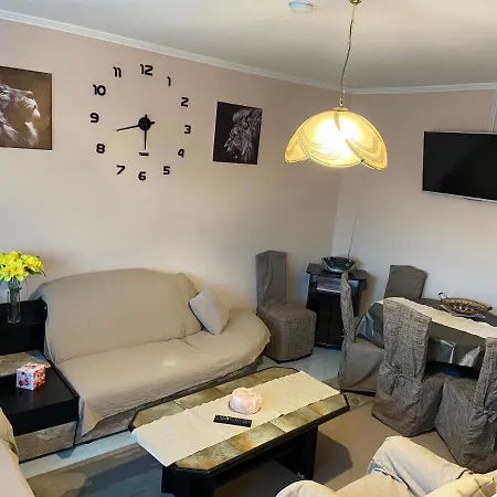Διαμέρισμα Holiday Apartman
