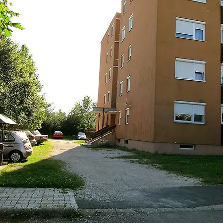Διαμέρισμα Holiday Apartman Hévíz