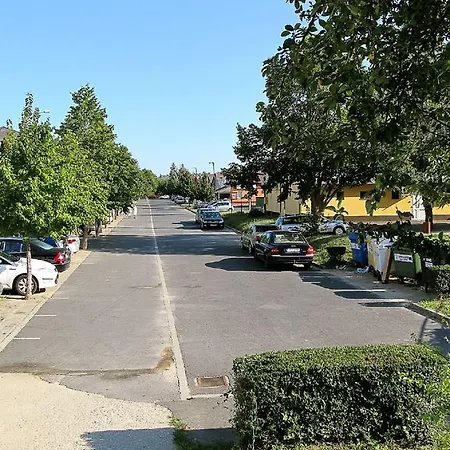 Διαμέρισμα Holiday Apartman